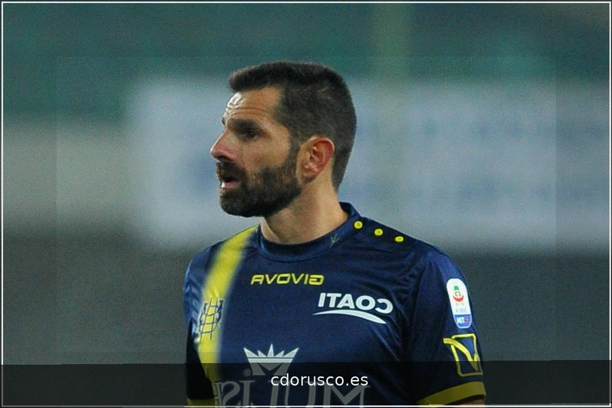 Sergio Pellissier: "Al Cagliari le hace falta como el pan un atacante de calidad capaz de marcar realmente la diferencia. Fazzini es un buen perfil: es versátil y puede jugar indistintamente de centrocampista o mediapunta"