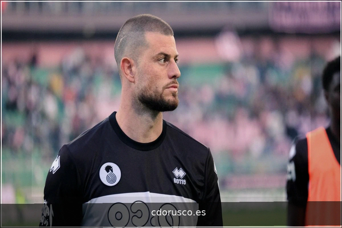 Cerri celebra la vittoria dell'Arezzo e si prepara ad affrontare il Cagliari in Coppa Italia