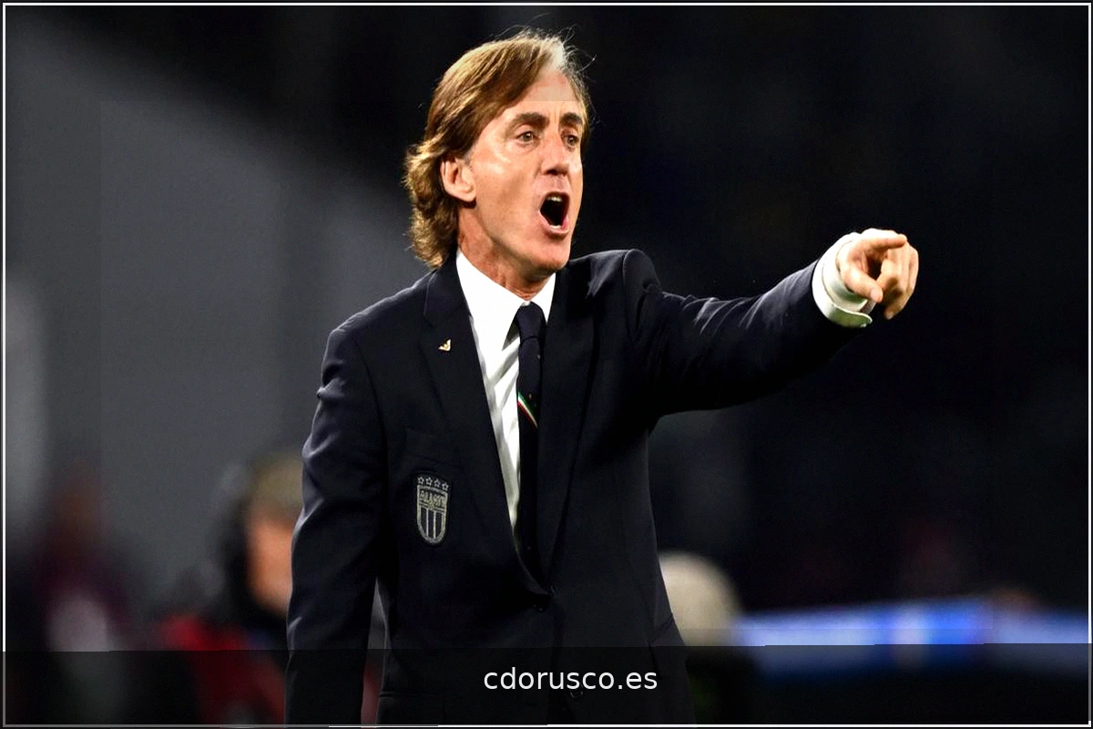 Roberto Mancini: "Arrepentido por hace tres años, fue un error de comunicación con Gravina"