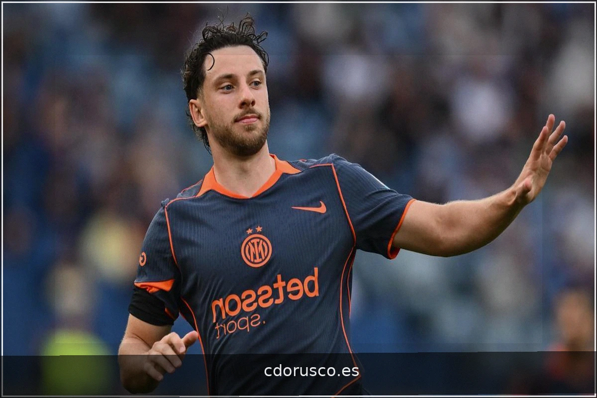 Roma, dopo Celik cambia il mercato sulle fasce: anche Carlos Augusto nel mirino
