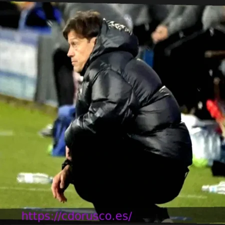 Matías Almeyda y su Equipo Técnico se Despiden de la Plantilla del Sevilla